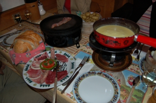 savour the yummilicious cheese fondue and most velvety baby potatoes ever....